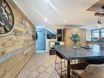 Maison - 187 m² - 5 pièces