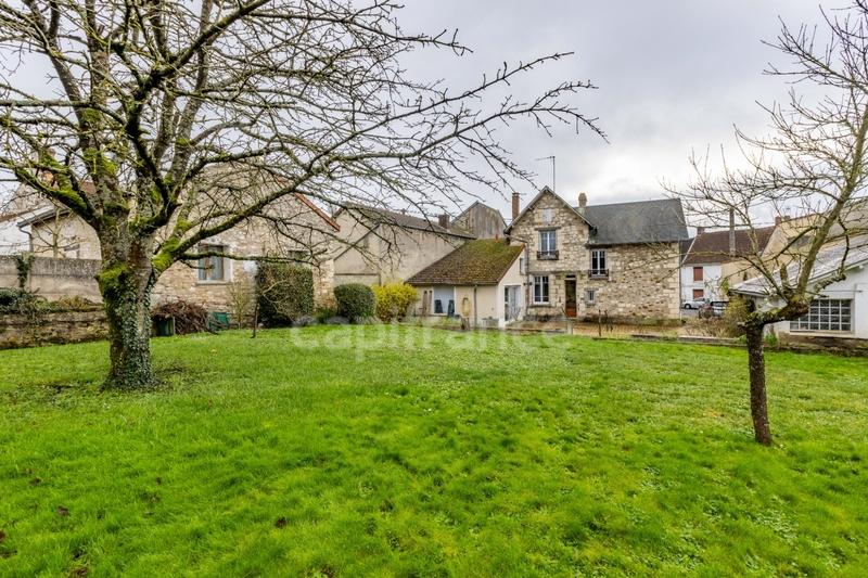 Maison - 170 m² - 8 pièces