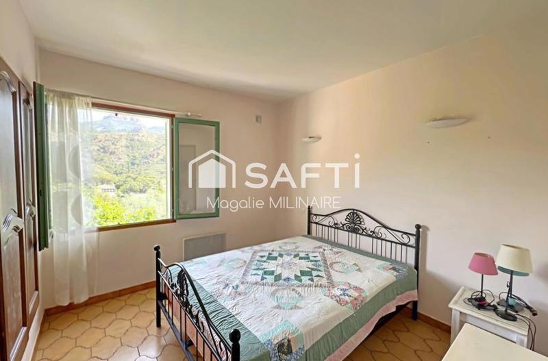 Maison - 283 m² - 10 pièces