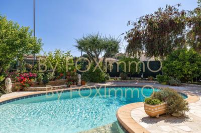 Maison - 184 m² - 6 pièces