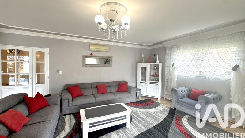 Maison - 163 m² - 6 pièces