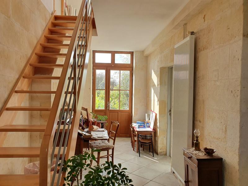 Maison - 222 m² - 7 pièces