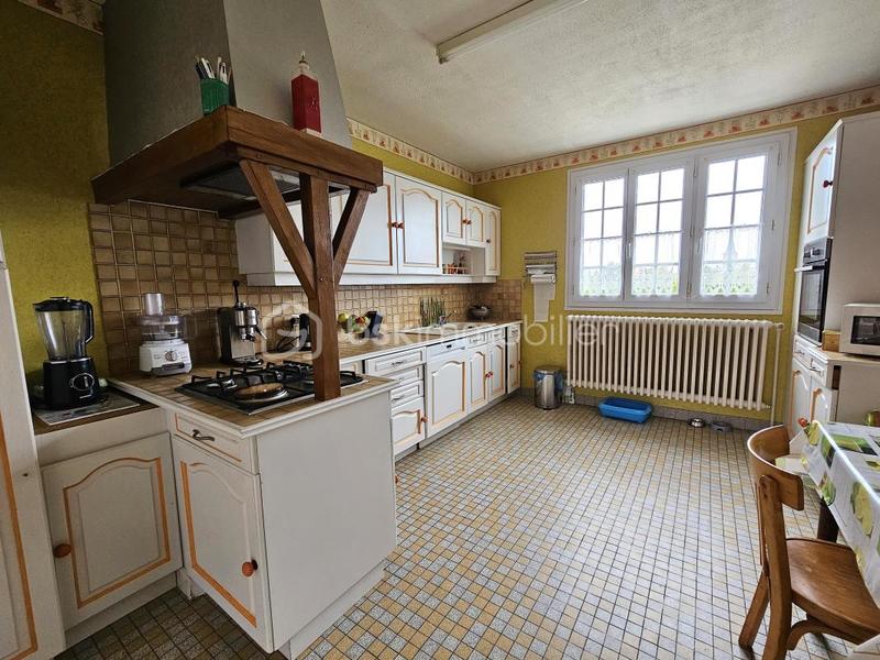 Maison traditionnelle - 137 m² - 6 pièces