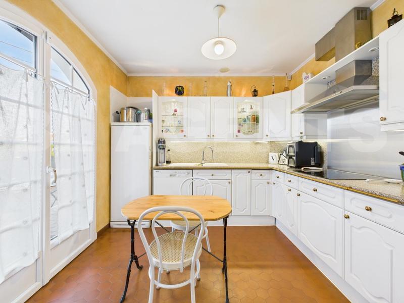 Maison - 140 m² - 6 pièces