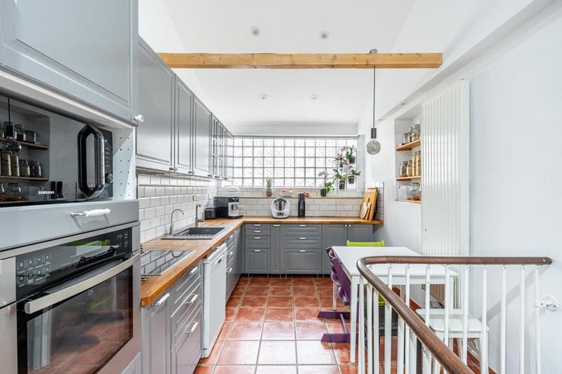 Appartement - 80 m² - 3 pièces