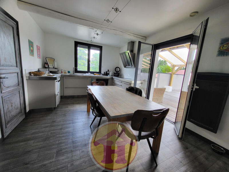 Maison - 130 m² - 5 pièces