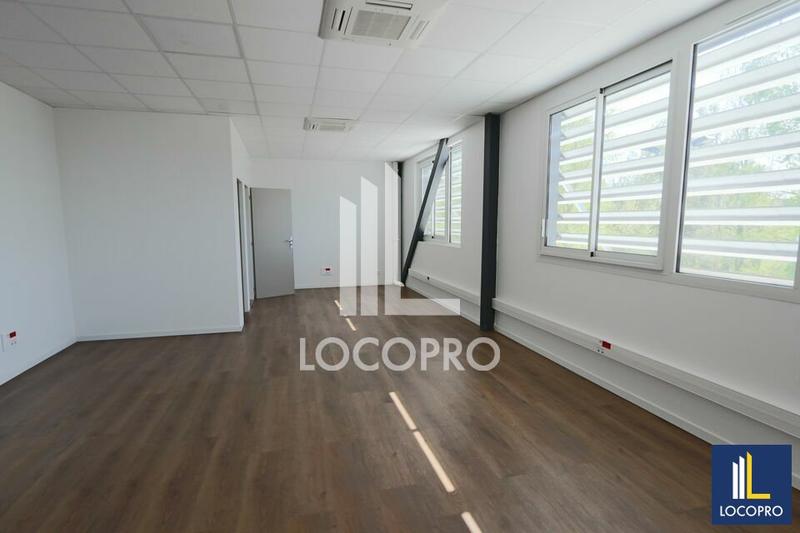 Local d'activité / Entrepôt - 2 513 m²