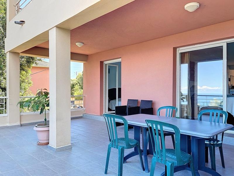 Appartement - 84 m² - 3 pièces