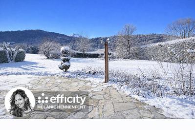 Maison - 225 m² - 7 pièces