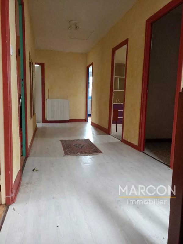 Maison - 417 m² - 14 pièces