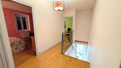 Maison - 123 m² - 8 pièces