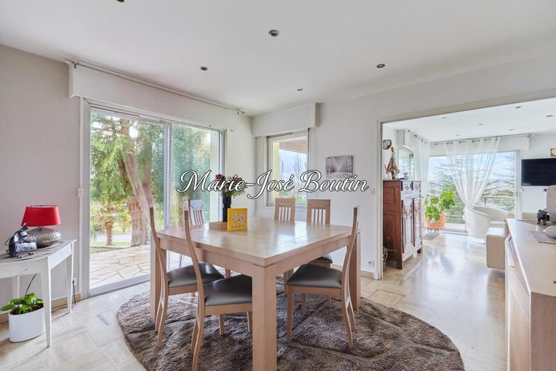 Maison d'architecte - 215 m² - 7 pièces