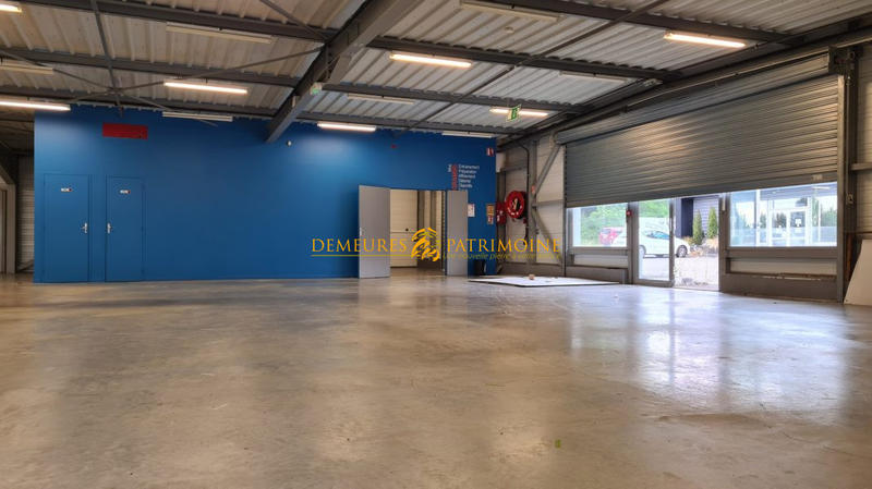 Local d'activités - 797 m²
