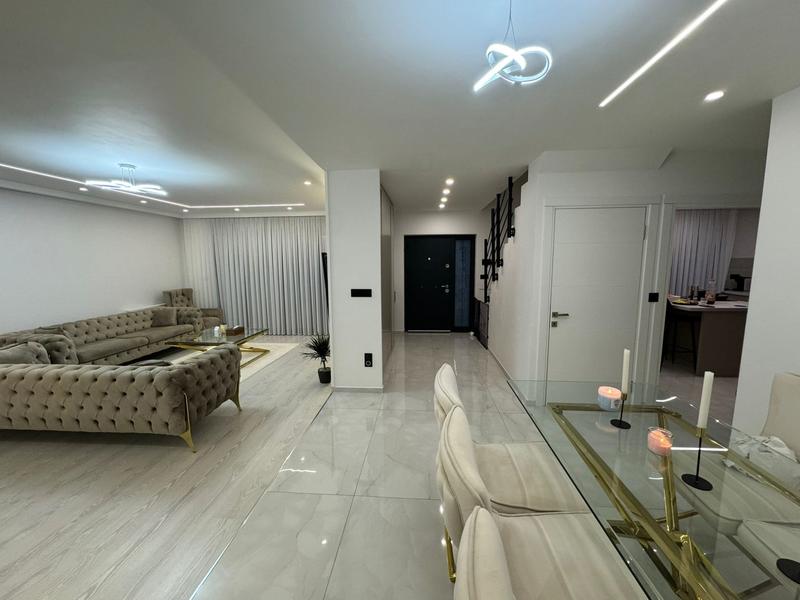 Villa - 141 m² - 6 pièces