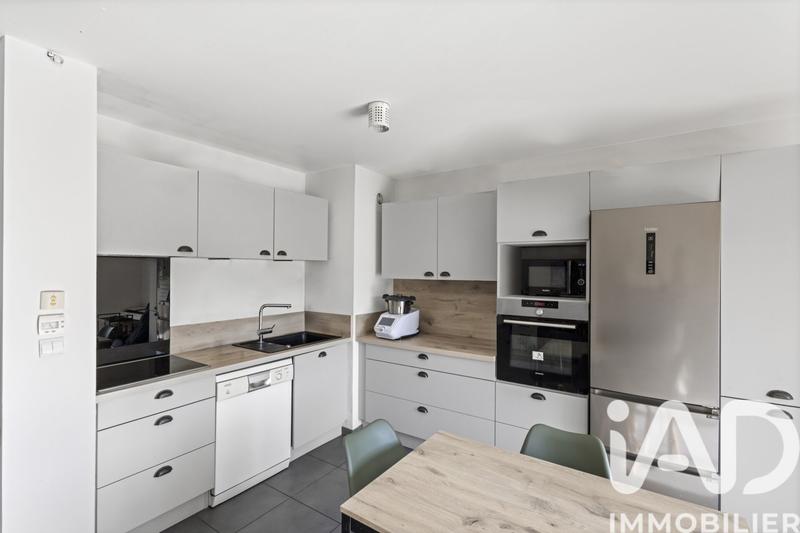 Appartement - 60 m² - 3 pièces