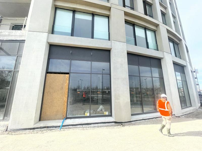 Local commercial - 393 m²