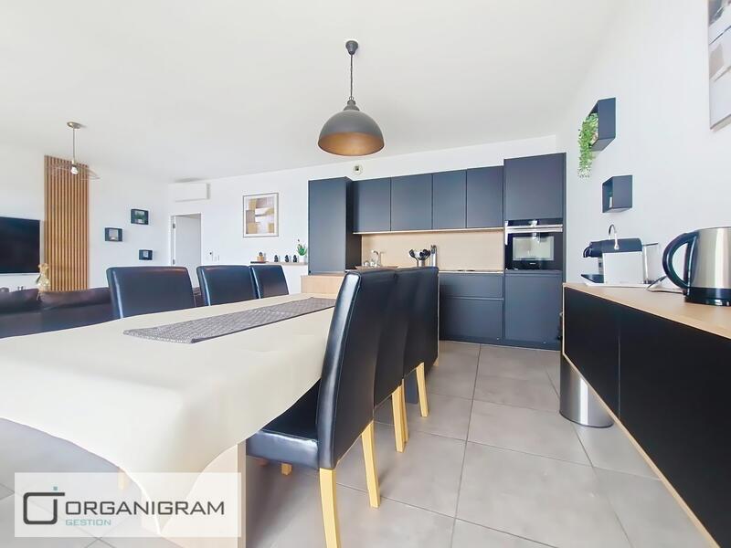 Appartement - 104 m² - 4 pièces