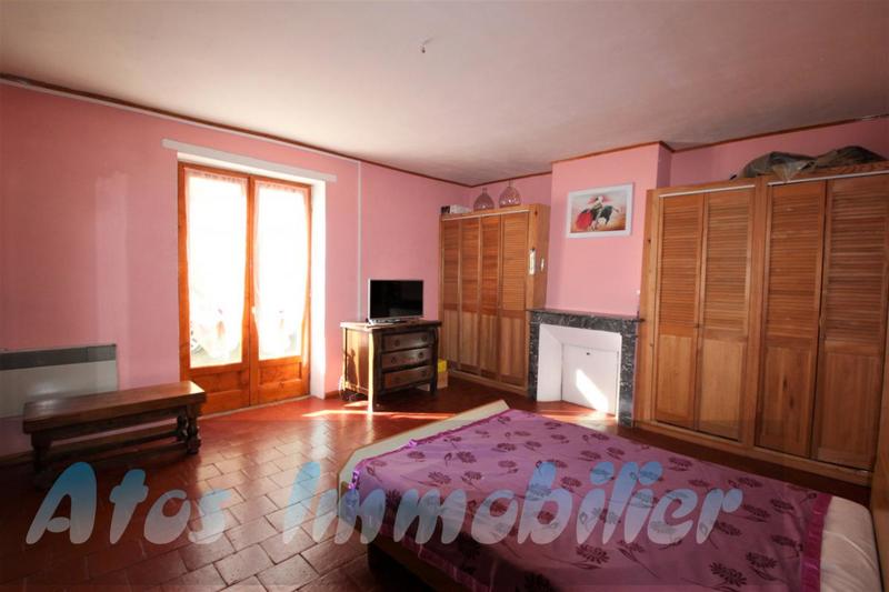 Maison de village - 212 m² - 7 pièces