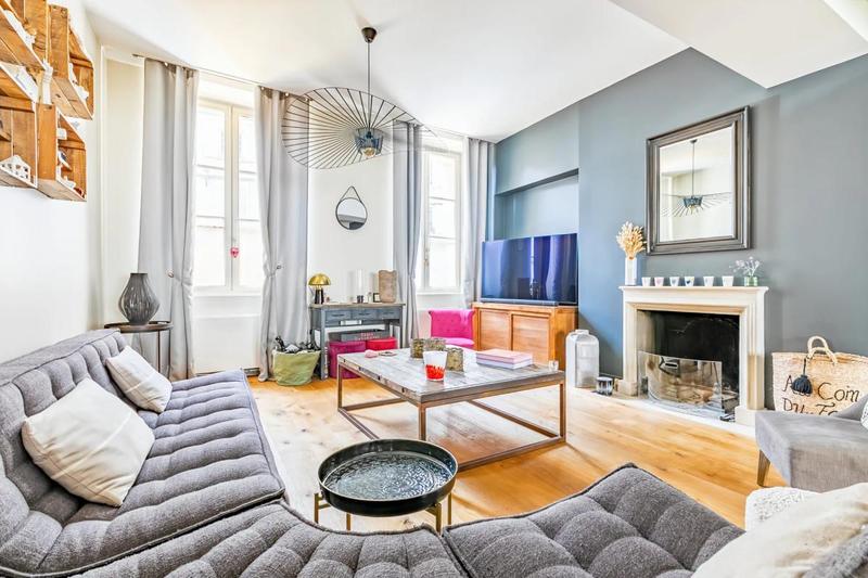 Demeure - 286 m² - 7 pièces