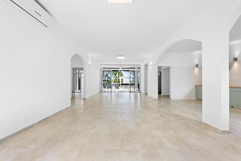 Maison ancienne - 265 m² - 5 pièces