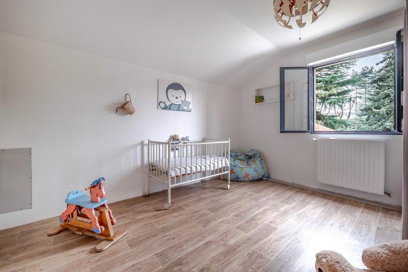 Maison - 210 m² - 9 pièces