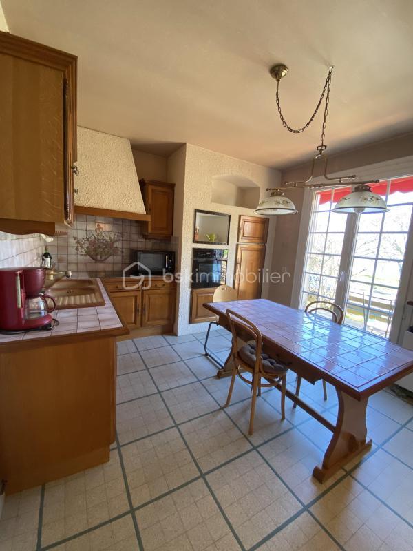 Maison - 186 m² - 7 pièces