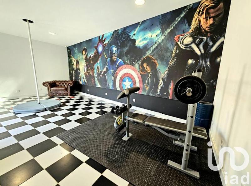 Maison - 336 m² - 8 pièces