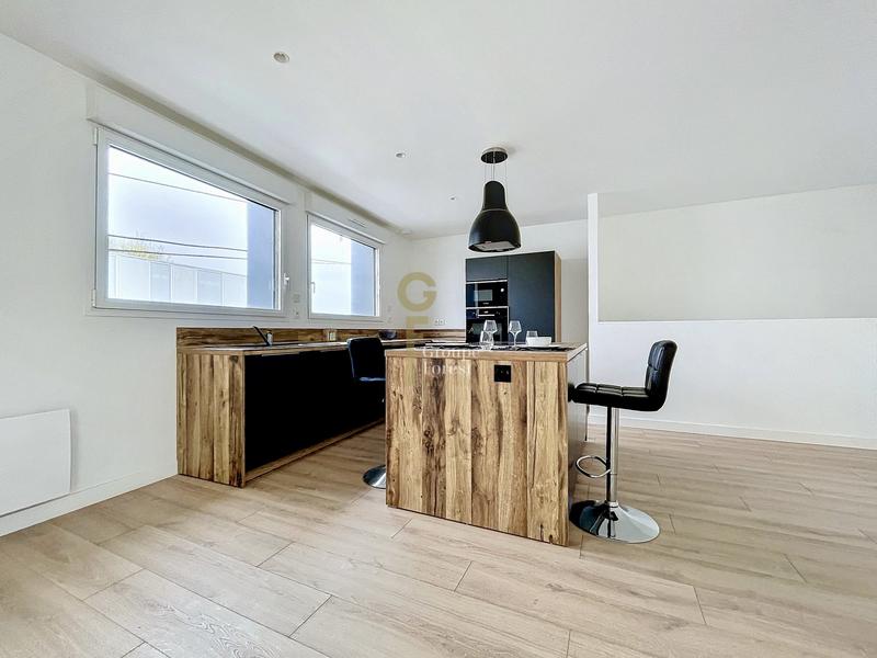 Appartement - 101 m² - 4 pièces