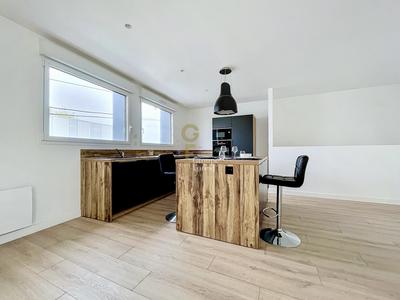 Appartement - 101 m² - 4 pièces