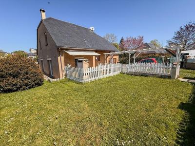 Maison - 166 m² - 7 pièces