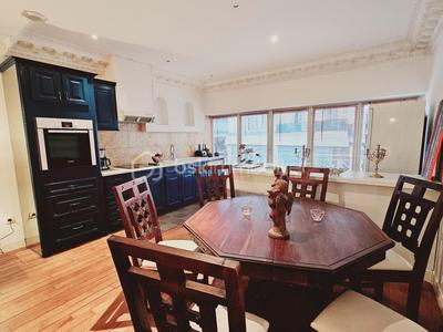 Appartement - 89 m² - 4 pièces