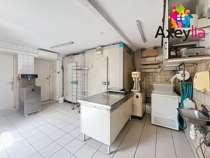 Local commercial - 180 m²