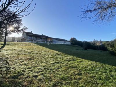 Maison - 223 m² - 4 pièces