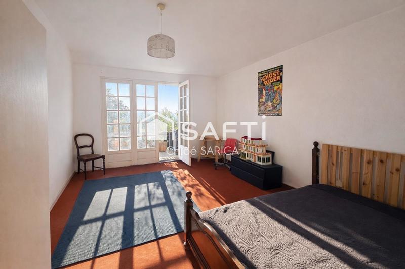 Maison - 247 m² - 6 pièces