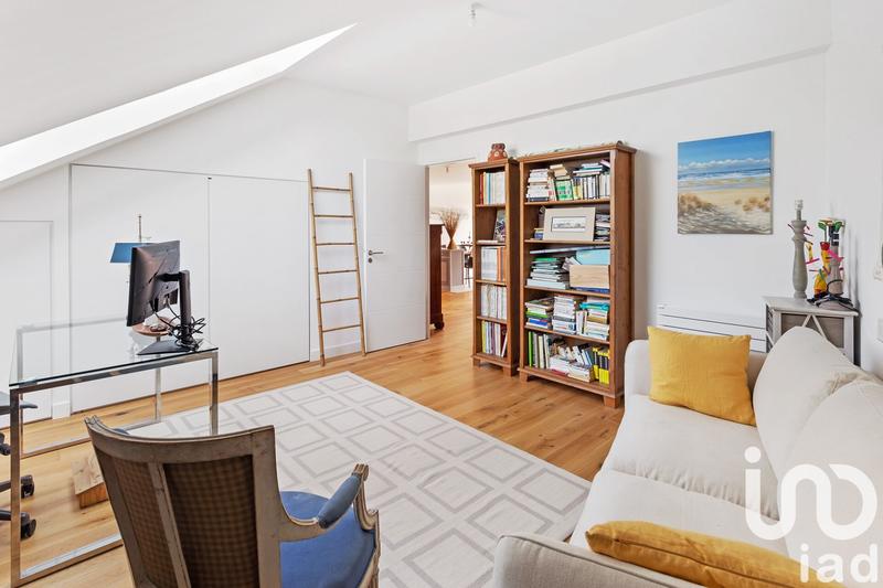 Appartement - 90 m² - 4 pièces