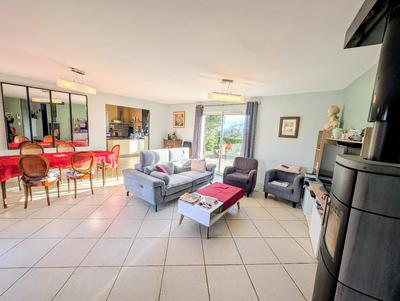 Maison - 132 m² - 6 pièces