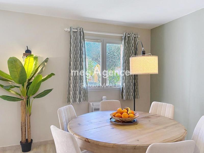 Maison - 90 m² - 5 pièces