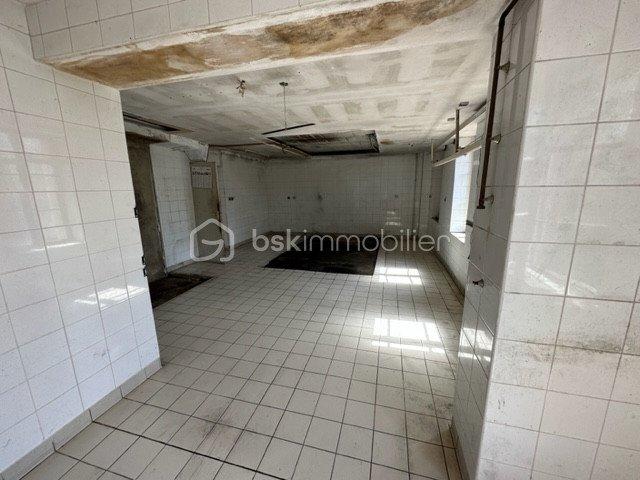 Immeuble - 300 m² - 12 pièces