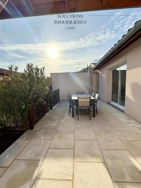 Maison - 105 m² - 4 pièces