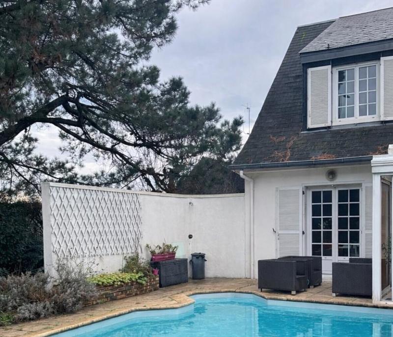 Maison - 109 m² - 4 pièces