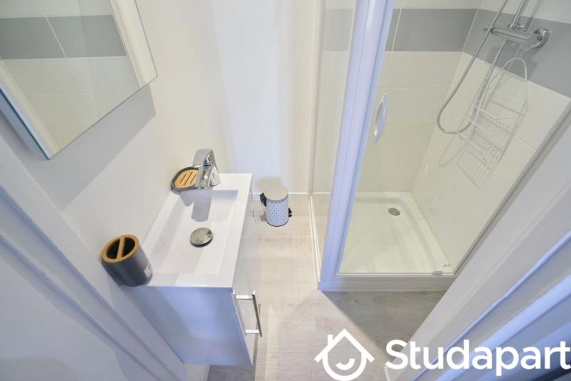 Chambre - 13 m² - 1 pièce