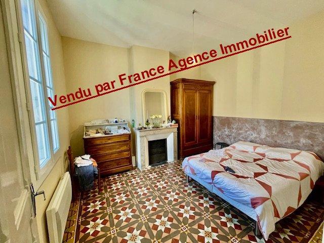 Appartement bourgeois - 80 m² - 4 pièces