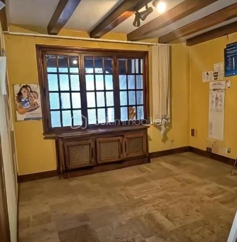 Maison ancienne - 383 m² - 11 pièces