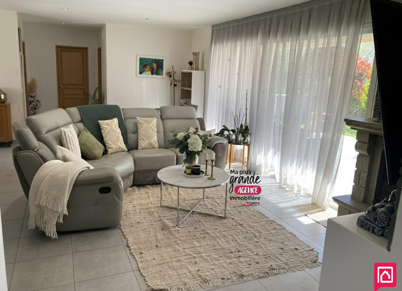 Maison - 161 m² - 7 pièces