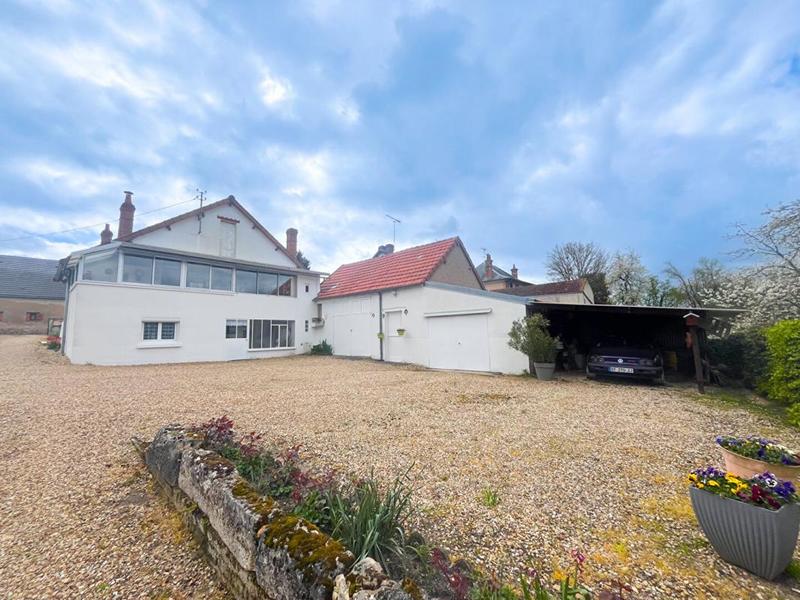 Maison - 101 m² - 5 pièces