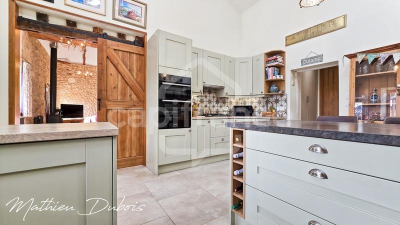 Maison - 167 m² - 8 pièces