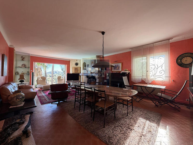 Villa - 172 m² - 5 pièces