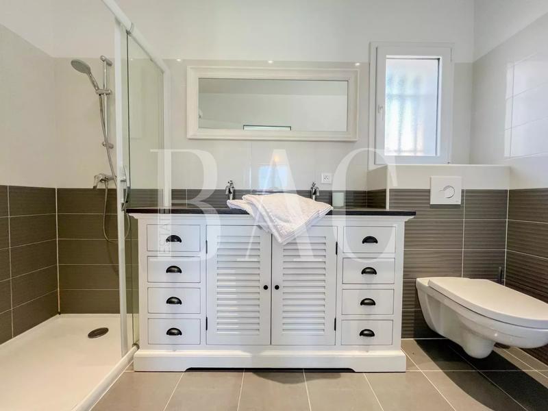 Villa - 130 m² - 6 pièces