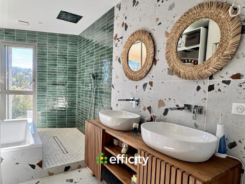 Maison - 143 m² - 5 pièces