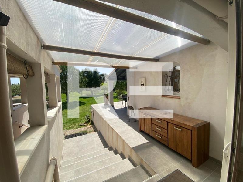 Mas - 222 m² - 7 pièces